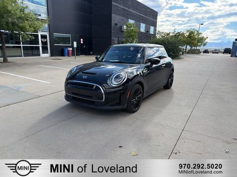 Used 2024 MINI Cooper SE FWD image 1