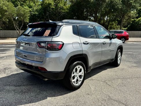 Used 2022 Jeep Compass Limited w/ Elite Group AWD/4WD image 5