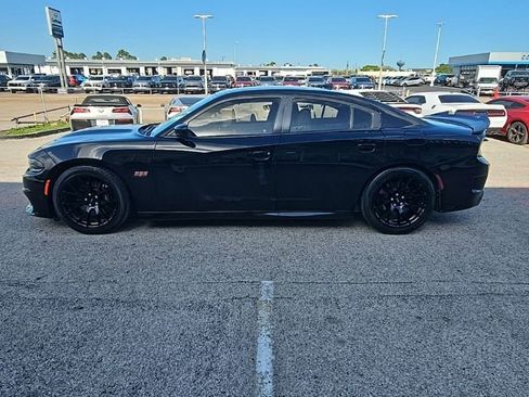 Used 2023 Dodge Charger Scat Pack w/ Harman/Kardon Audio Group image 4
