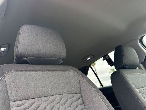 Used 2018 Chevrolet Equinox LT FWD image 17