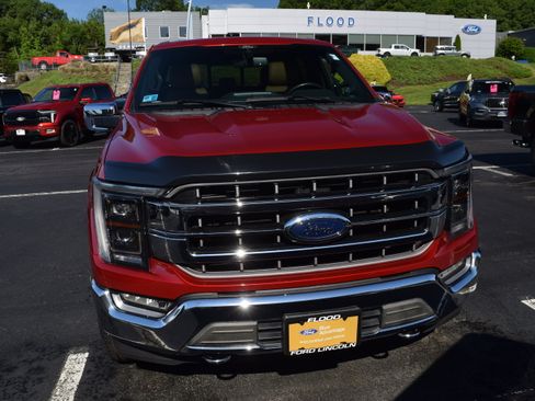 Used 2021 Ford F150 Lariat w/ Equipment Group 502A High AWD/4WD image 2
