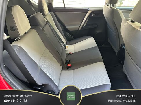 Used 2015 Toyota RAV4 XLE AWD/4WD image 12