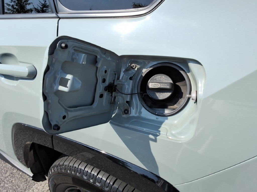Used 2023 Toyota RAV4 XLE w/ Convenience Package FWD image 12