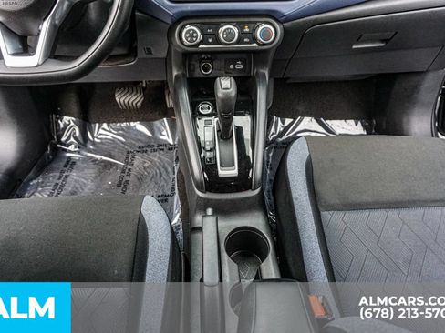 Used 2024 Nissan Versa SV FWD image 38