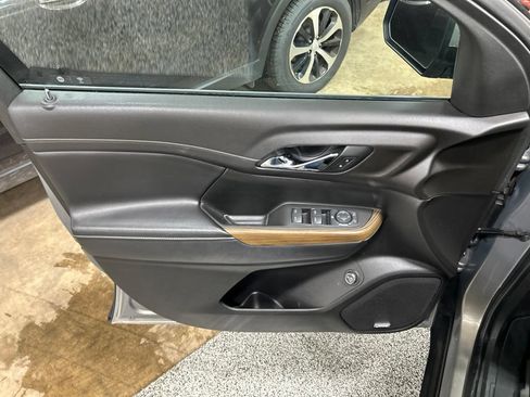 Used 2019 GMC Acadia SLE w/ Driver Alert Package I AWD/4WD image 14