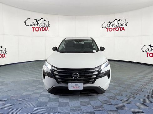 Used 2024 Nissan Rogue S AWD/4WD image 5