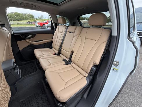 Used 2020 Audi Q7 3.0T Premium AWD/4WD image 15