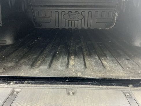 Used 2022 Ford F150 Lightning Lariat image 21