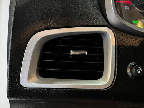 Used 2013 Chevrolet Equinox LT FWD image 17