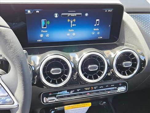 New 2026 Mercedes-Benz GLA 250 image 12