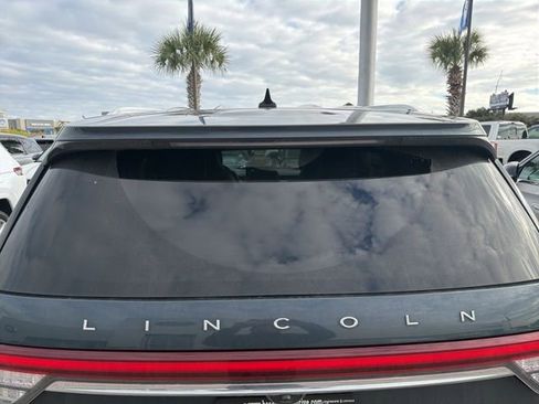 Used 2022 Lincoln Aviator Reserve w/ Equipment Group 201A image 5