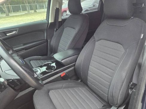 Used 2017 Ford Edge SE w/ Cargo Accessory Package FWD image 10