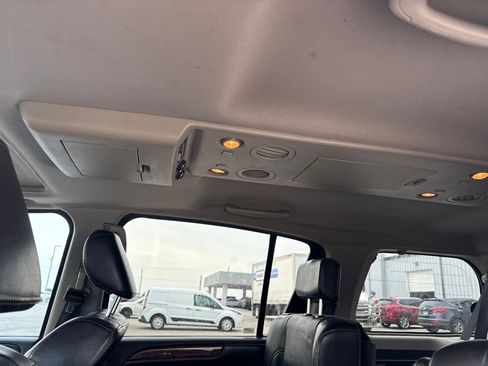 Used 2010 Nissan Armada Platinum w/ Captain Seat Pkg AWD/4WD image 22