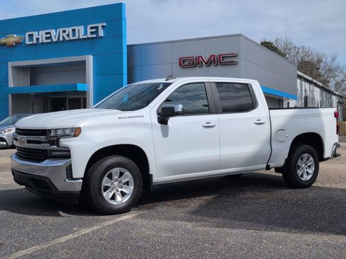 Used 2021 Chevrolet Silverado 1500 LT image 1