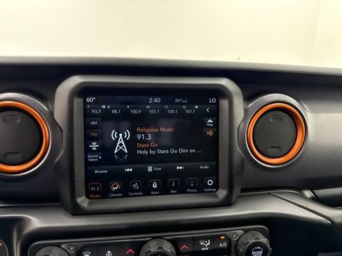 Used 2021 Jeep Gladiator Mojave AWD/4WD image 25