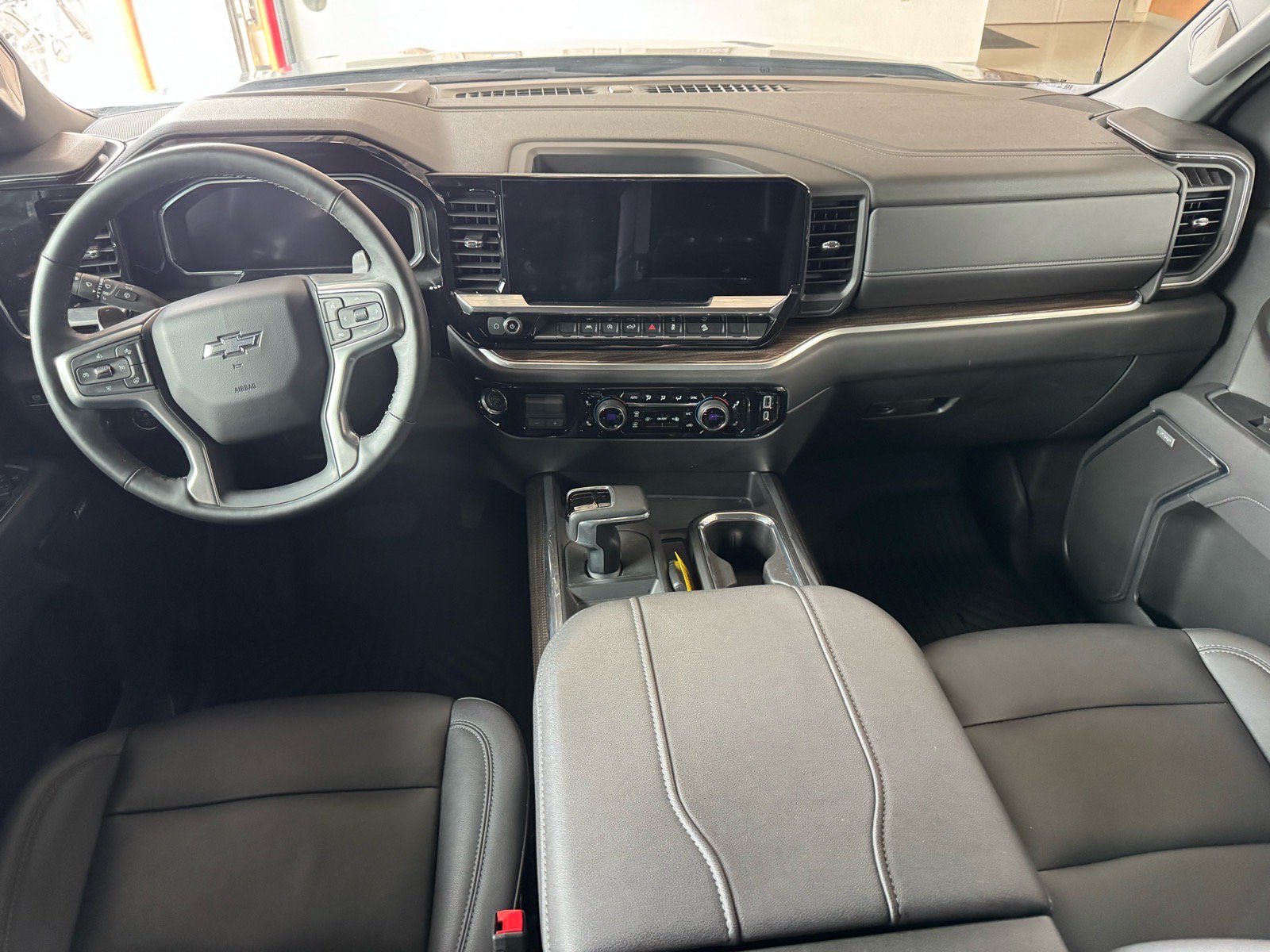 Used 2026 Chevrolet Silverado 1500 RST AWD/4WD image 14