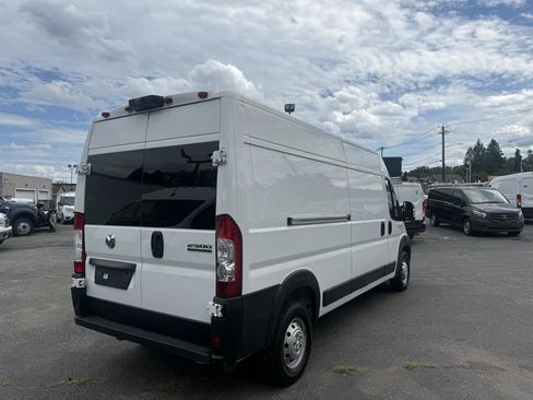 Used 2023 RAM ProMaster 2500 FWD image 6