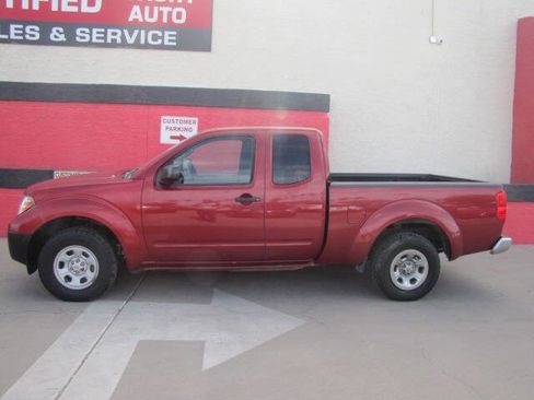 Used 2012 Nissan Frontier S w/ S Preferred Pkg image 2
