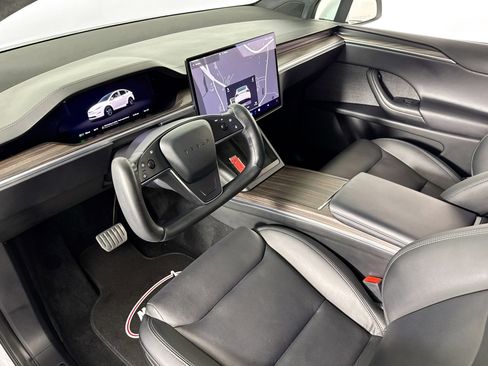 Used 2023 Tesla Model X image 5