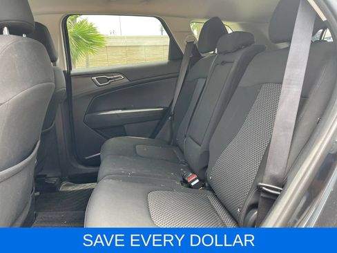 Used 2025 Kia Sportage LX FWD image 15