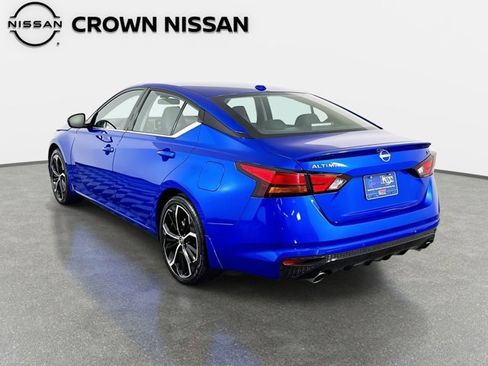 Certified 2025 Nissan Altima 2.5 SR image 8