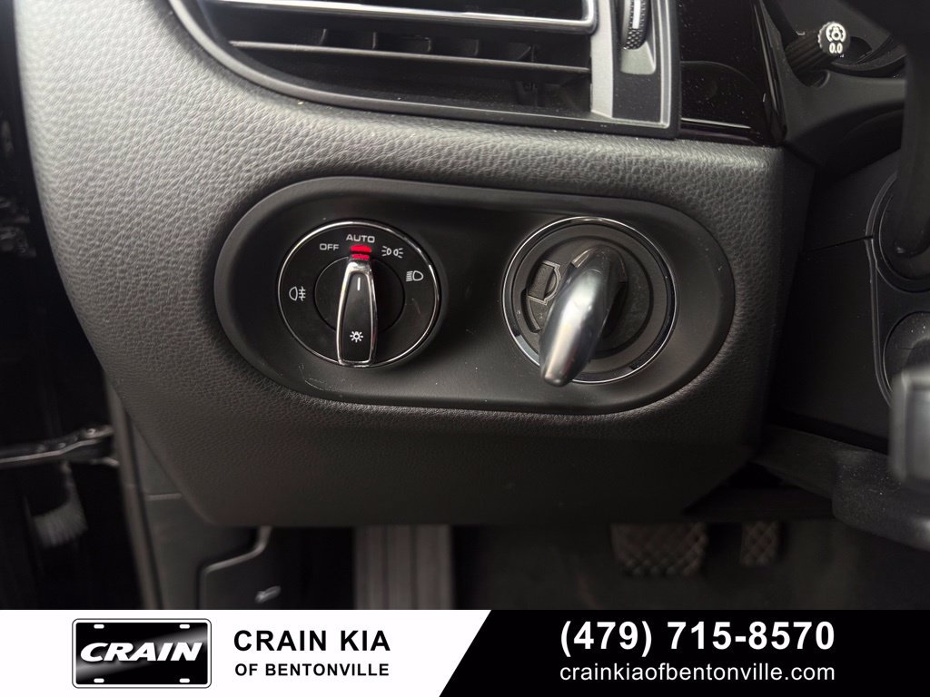 Used 2021 Porsche Macan AWD/4WD image 12