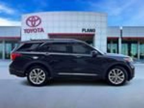 Used 2023 Ford Explorer Platinum w/ Technology Package AWD/4WD image 66
