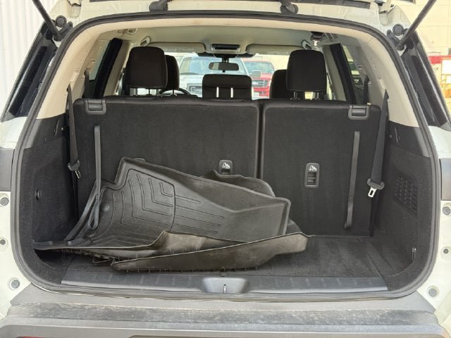 Used 2022 Nissan Pathfinder SV FWD image 31