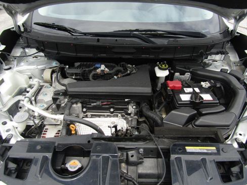 Used 2019 Nissan Rogue S AWD/4WD image 25