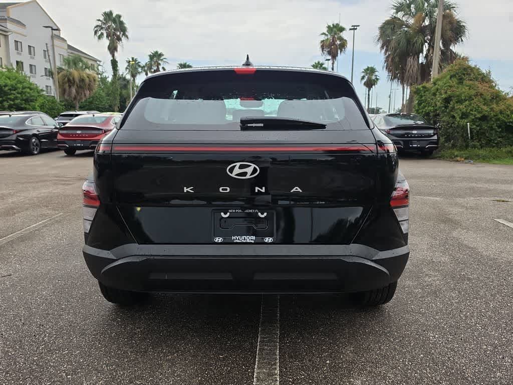 New 2027 Hyundai Kona SE FWD image 6