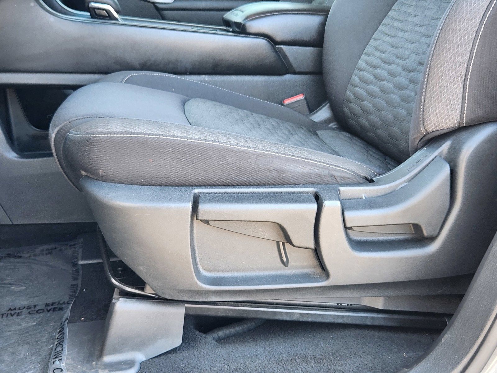 Used 2022 Nissan Pathfinder S AWD/4WD image 22