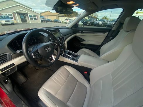 Used 2018 Honda Accord Touring image 33