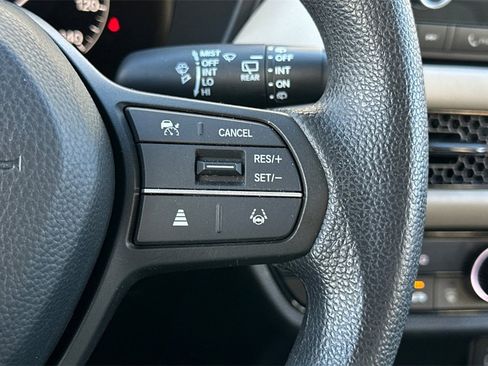 Certified 2025 Honda HR-V LX image 28