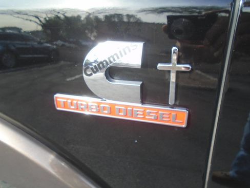 Used 2024 RAM 3500 Limited w/ Safety Group image 47