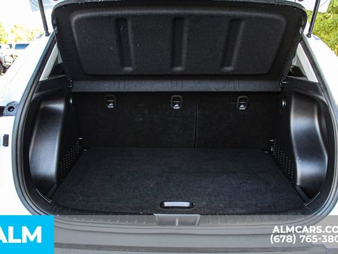 Used 2025 Hyundai Kona SEL FWD image 21