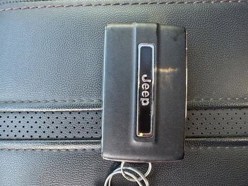 Used 2024 Jeep Wagoneer Launch Edition image 32