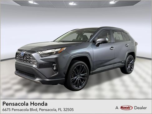 Used 2022 Toyota RAV4 Limited AWD/4WD image 1