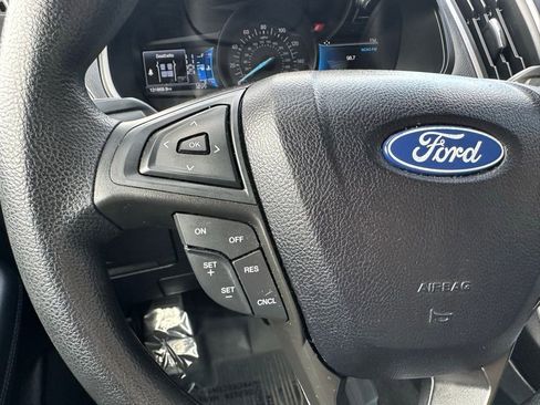 Used 2022 Ford Edge SE image 21