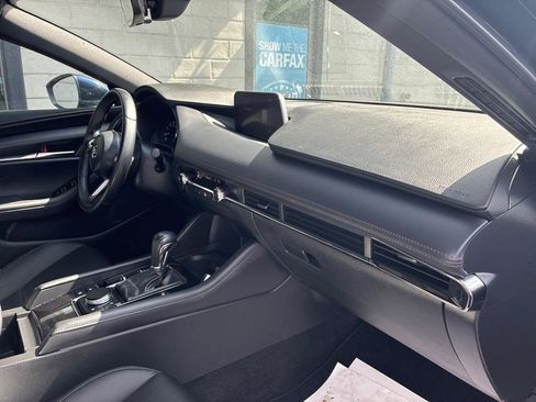 Used 2022 MAZDA MAZDA3 s image 10