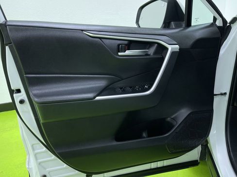 Used 2024 Toyota RAV4 XLE image 16