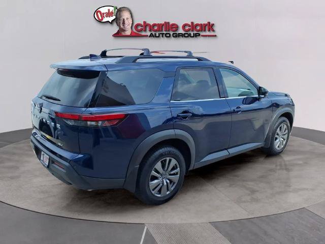 Certified 2024 Nissan Pathfinder SV FWD image 4