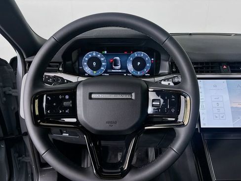 Used 2026 Land Rover Range Rover Evoque S AWD/4WD image 12