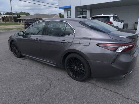 Used 2023 Toyota Camry XSE FWD image 17