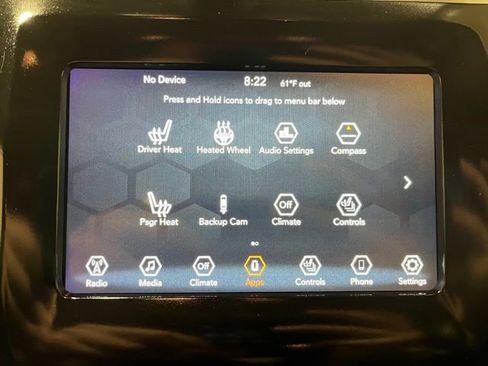 Used 2019 Jeep Cherokee Latitude Plus w/ Comfort/Convenience Group AWD/4WD image 32
