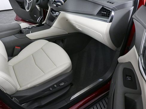 Used 2022 Cadillac XT5 Premium Luxury w/ Technology Package image 21