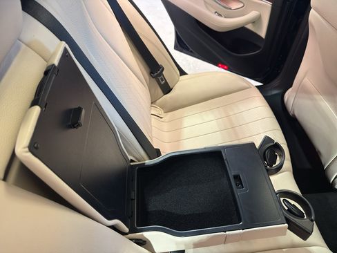 Used 2017 Mercedes-Benz E 300 4MATIC image 30