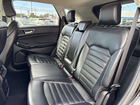 Used 2023 Ford Edge SEL image 16