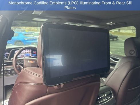 Used 2022 Cadillac Escalade Sport Platinum w/ LPO, ONYX Package image 17