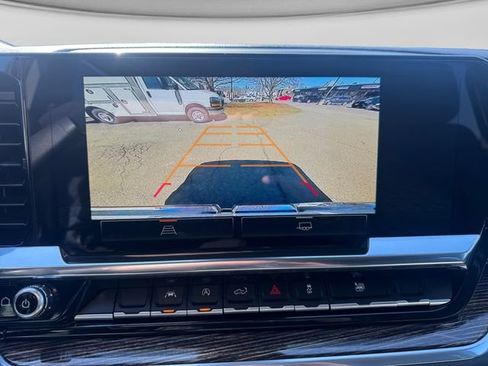 Used 2025 GMC Sierra 1500 SLE AWD/4WD image 16