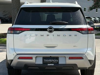 Used 2022 Nissan Pathfinder SL
